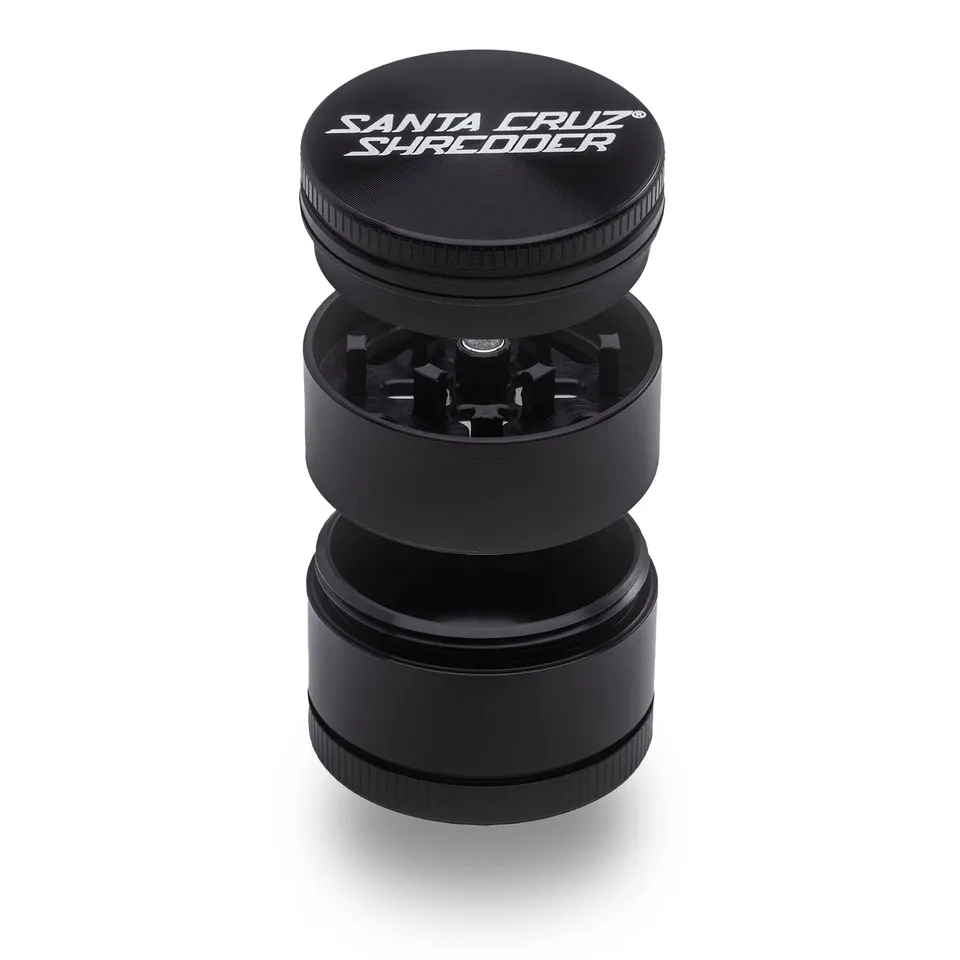 santa-cruz-shredder-aluminium-3-parties-grinder-noir-petit image 1
