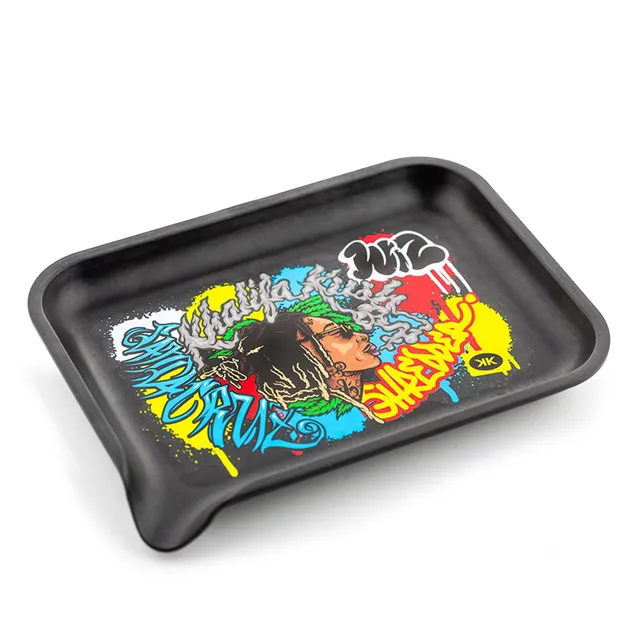santa-cruz-shredder-hemp-plateau-khalifa-kush-small-noir image 1