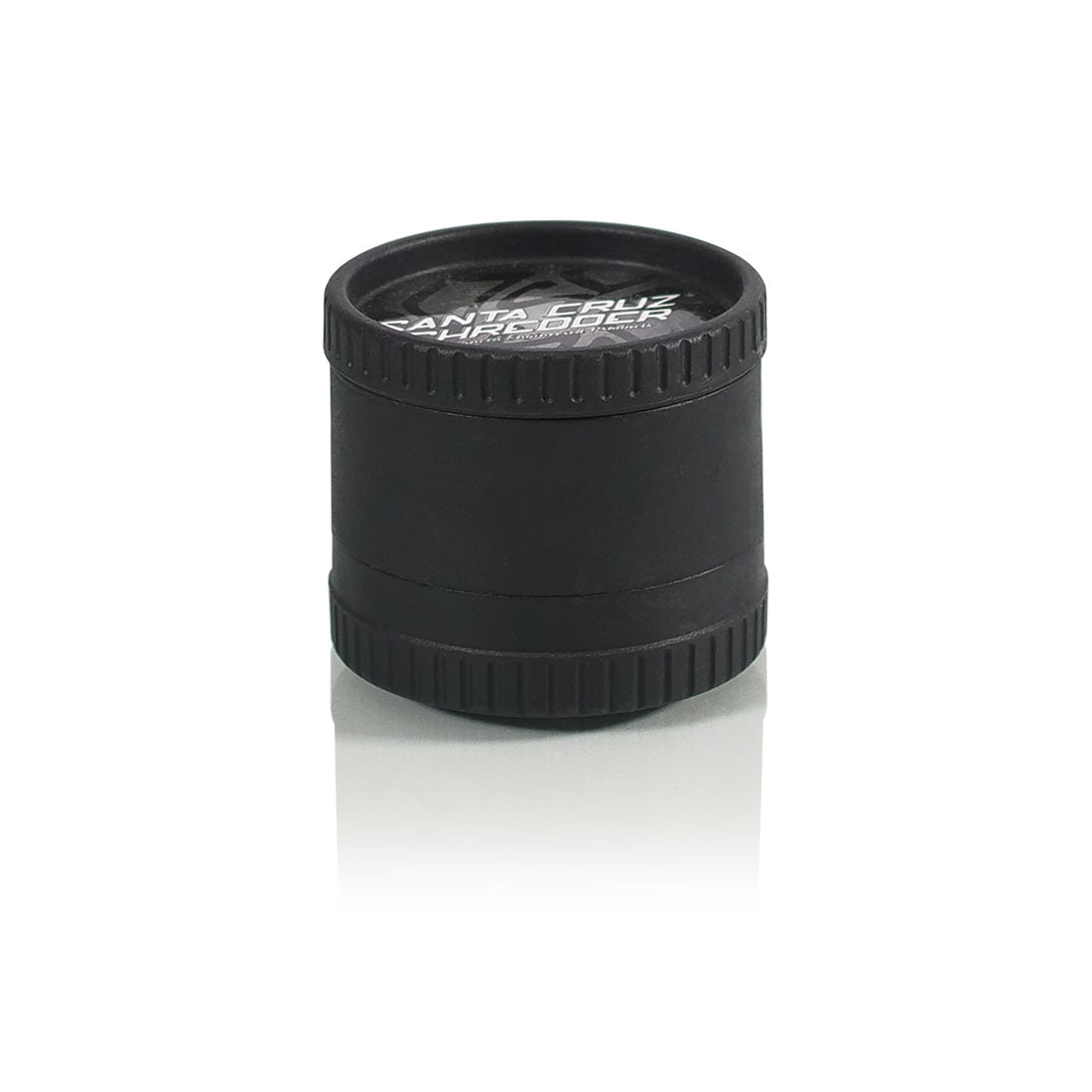santa-cruz-shredder-hemp-3-parties-grinder-chanvre-noir image 2