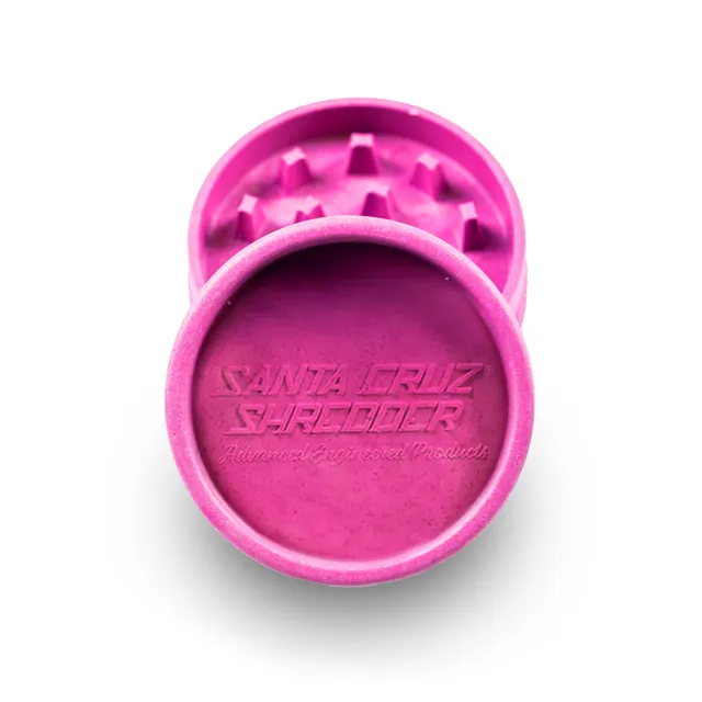 santa-cruz-shredder-hemp-grinder-2-parties-noir-compact image 1