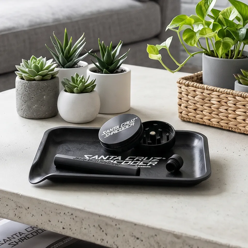 santa-cruz-shredder-bundle-grinder-2pcs-plateau-chanvre image 1